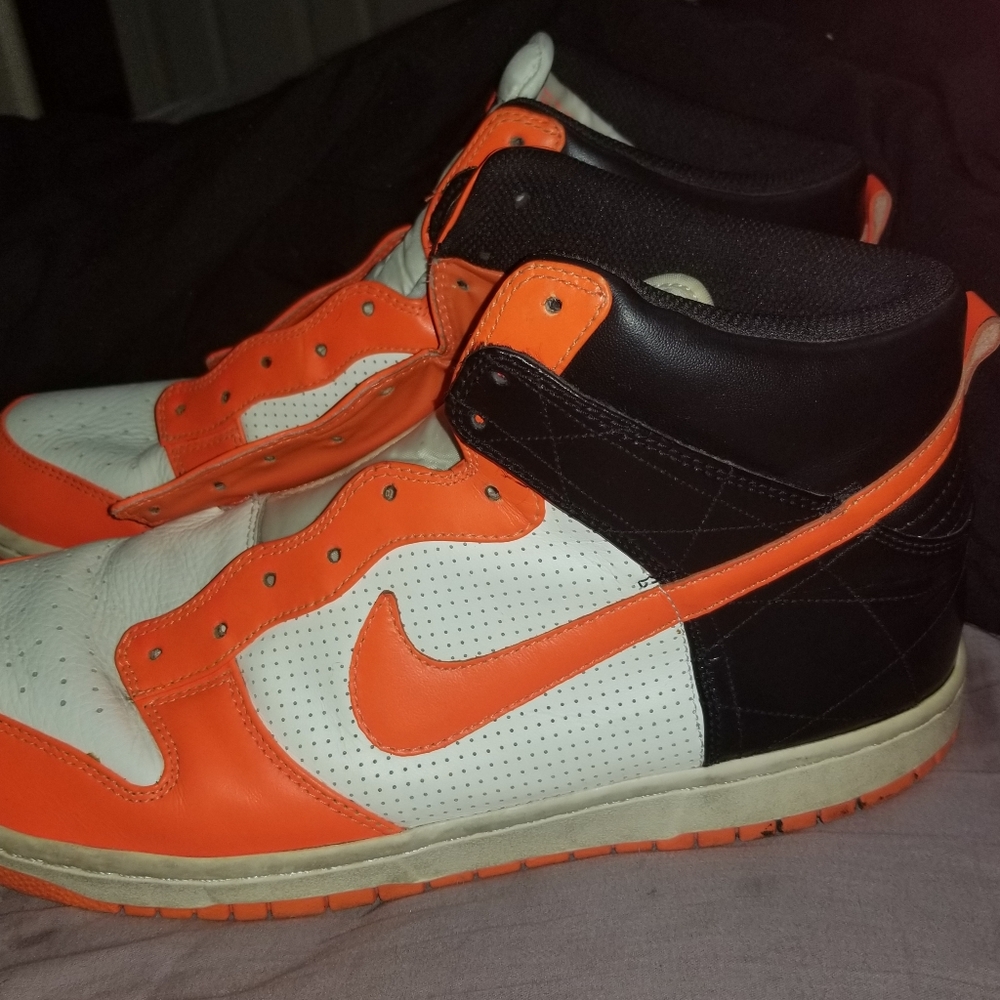 Nike limited Edition size 13 - Picture 1 of 1